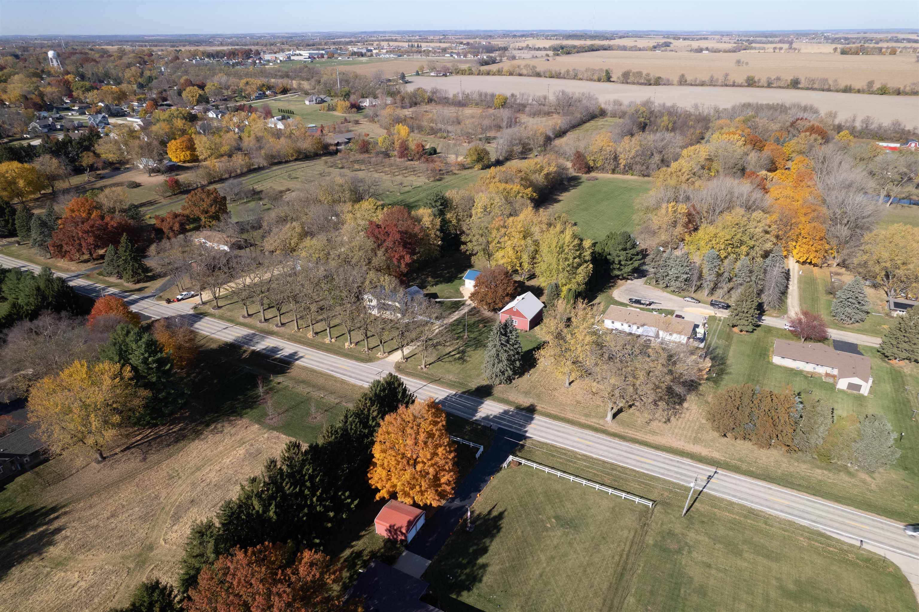 9709 Cunningham Road Winnebago, IL 61088 - Photo 4 of 98