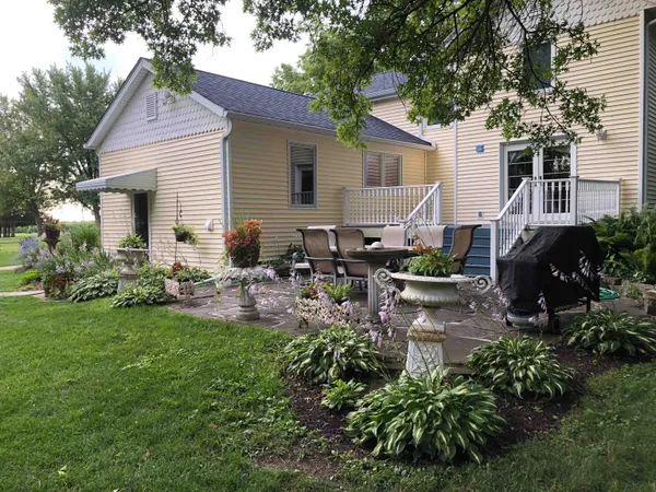 $479,900 | 9709 Cunningham Road, Winnebago, IL 61088