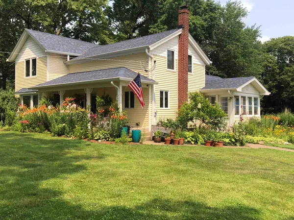 $479,900 | 9709 Cunningham Road, Winnebago, IL 61088
