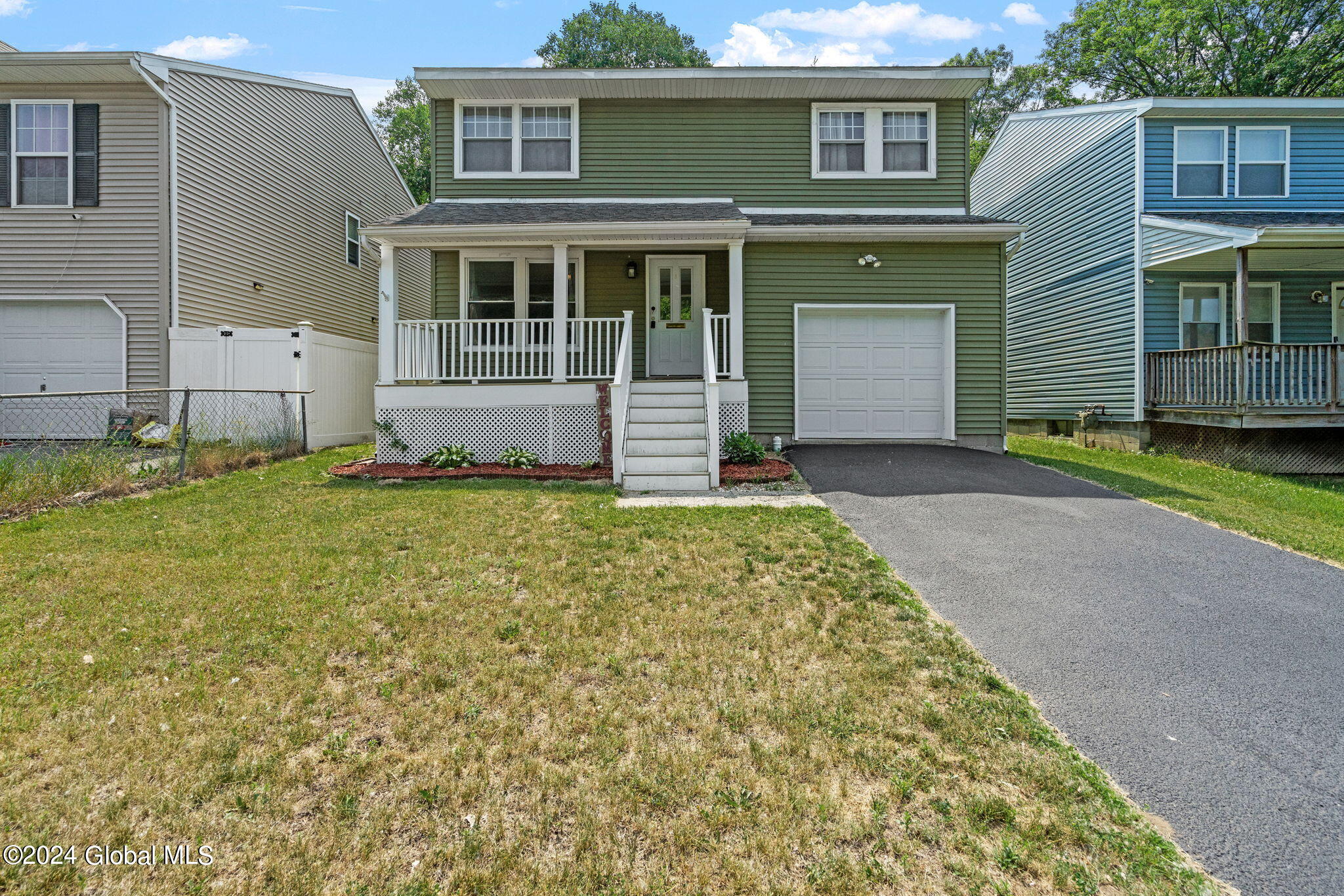 424 Chadwick Road Schenectady, NY 12304 - Photo 2 of 49 2-web-or-mls-424-chadwick-rd