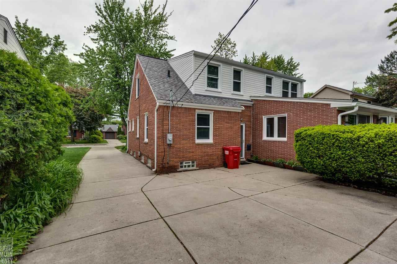 1137 Hawthorne Road Grosse Pointe Woods, MI 48236 - Photo 24 of 31