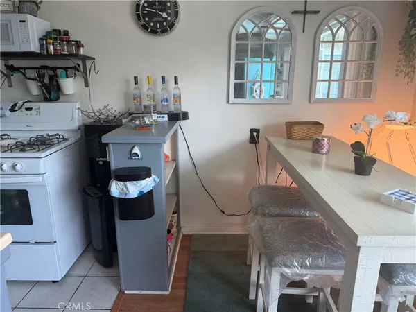 $2,250 | 1101 East Ocean Boulevard, Long Beach, CA 90802