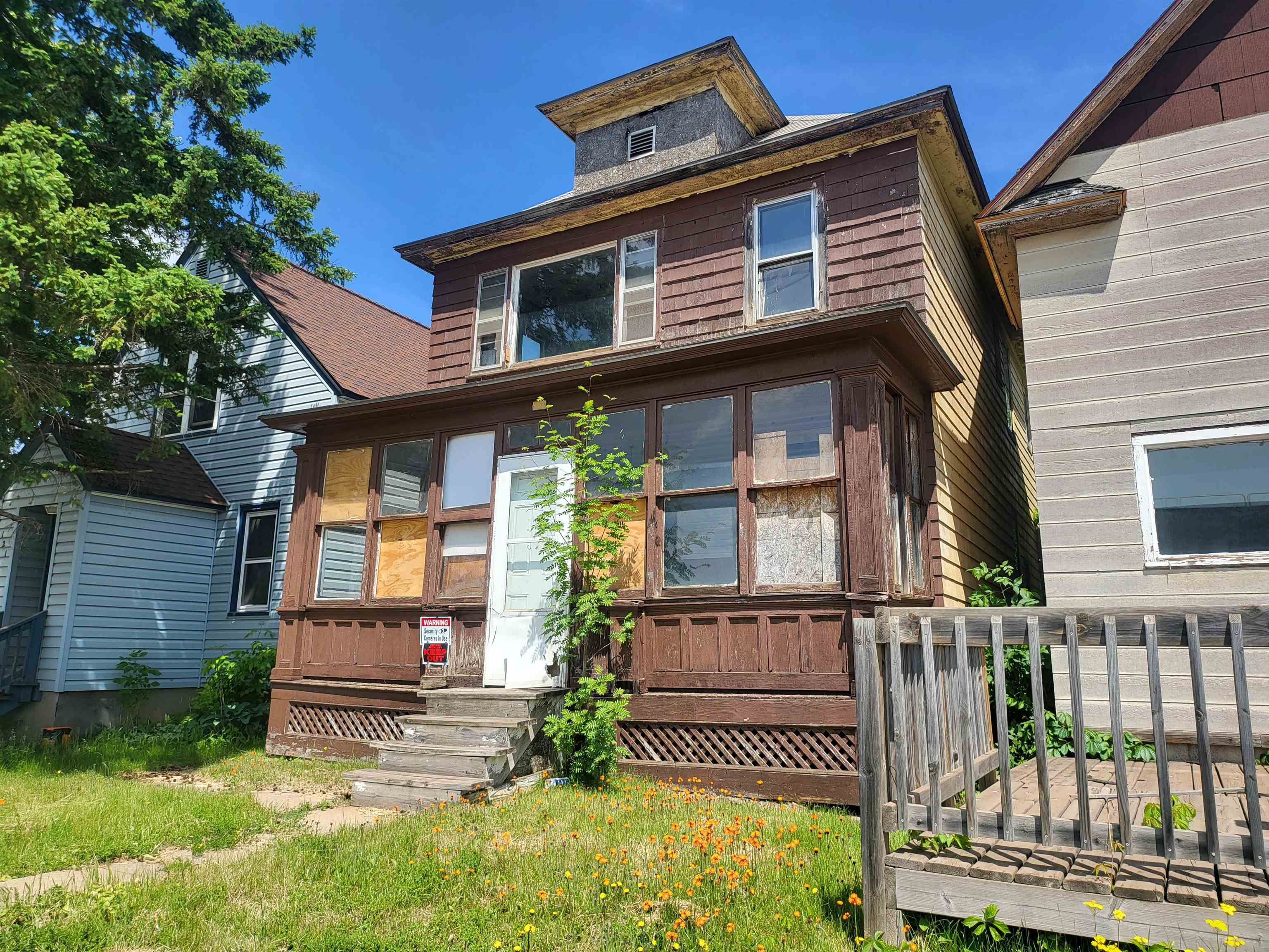 119 8th Street South Virginia, MN 55792 - Photo 2 of 18 View of front of house