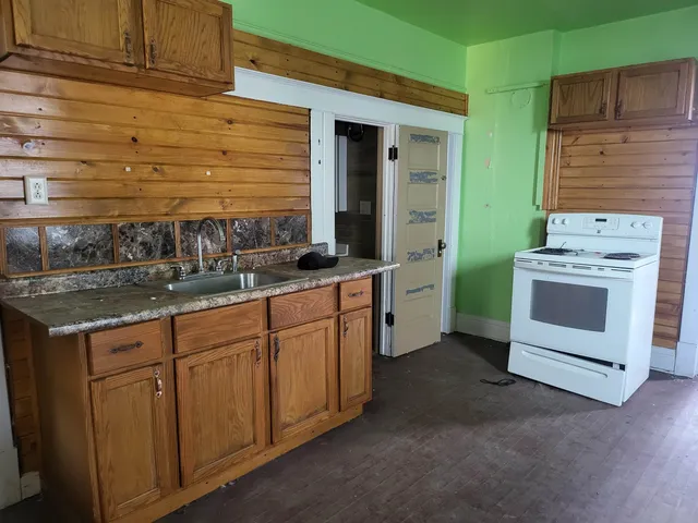 $26,900 | 119 8th Street South, Virginia, MN 55792