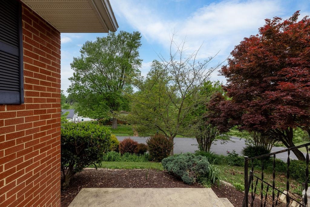 1600 Edgehill Road Waynesboro, VA 22980 - Photo 2 of 53 Gallery Image 2