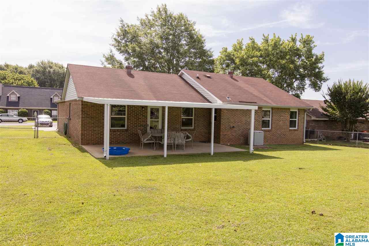 121 Winterhaven Drive Alabaster, AL 35007 - Photo 4 of 32