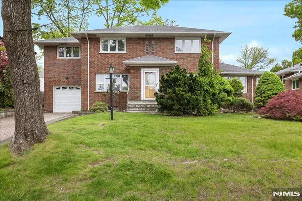 $6,500 | 535 Summit Street, Englewood Cliffs, NJ 07632