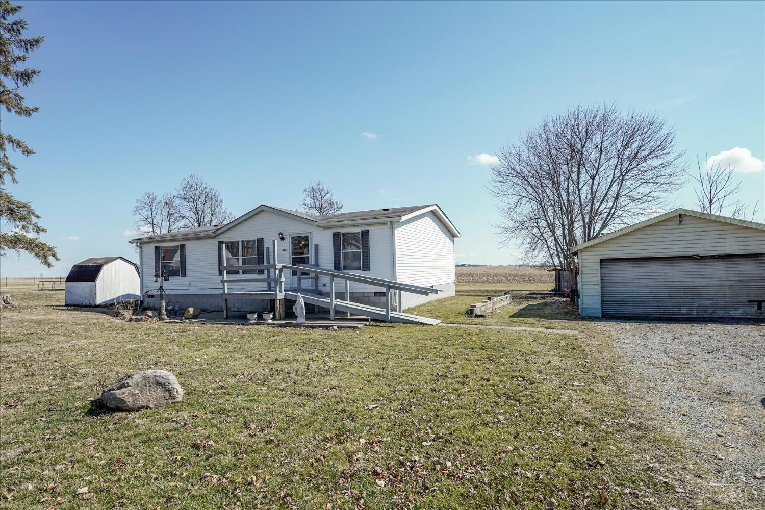 674 Bernard Road New Vienna, OH 45159 - Photo 5 of 38