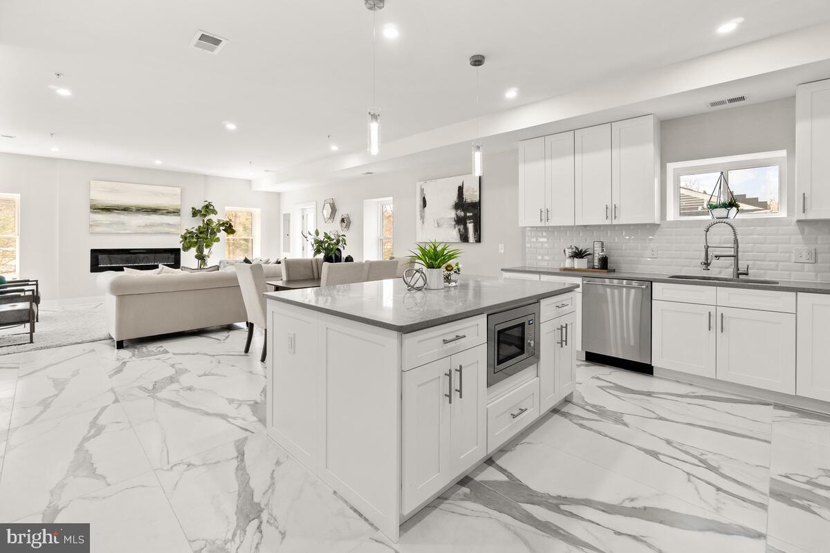 8618 Jones Mill Road Chevy Chase, MD 20815 - Photo 7 of 72 Center Island