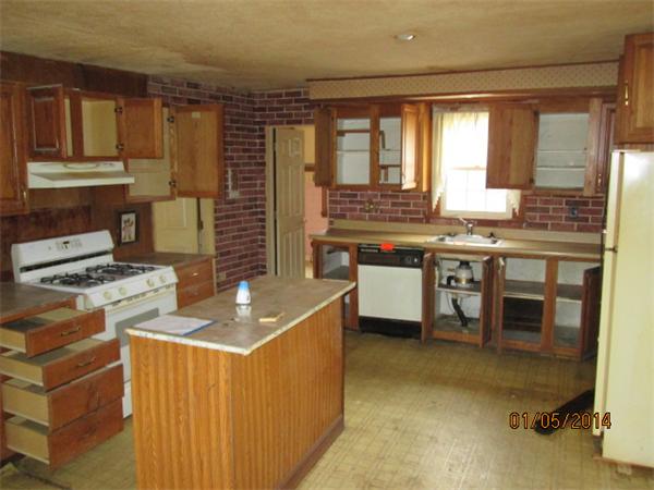 1675 Westover Road Chicopee, MA 01020 - Photo 3 of 12 Gallery Image 3