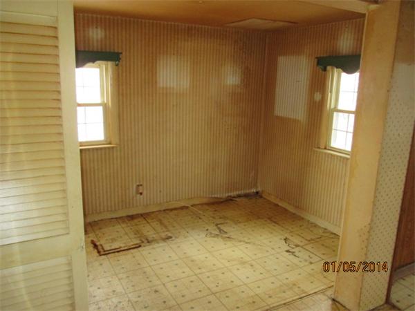 1675 Westover Road Chicopee, MA 01020 - Photo 5 of 12 Gallery Image 5