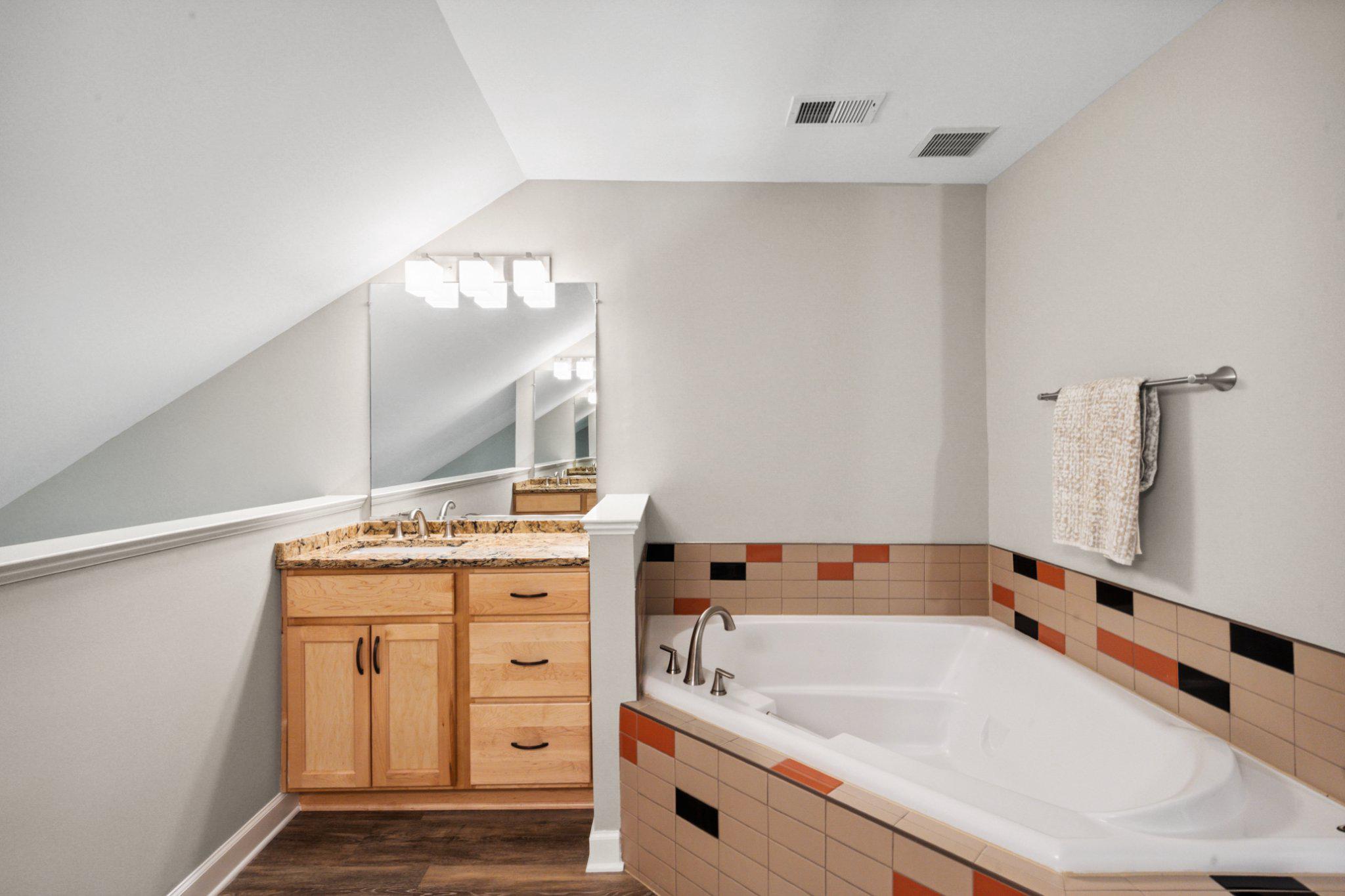 1319 Vintage Place Reston, VA 20194 - Photo 9 of 37 Updated Primary Bath