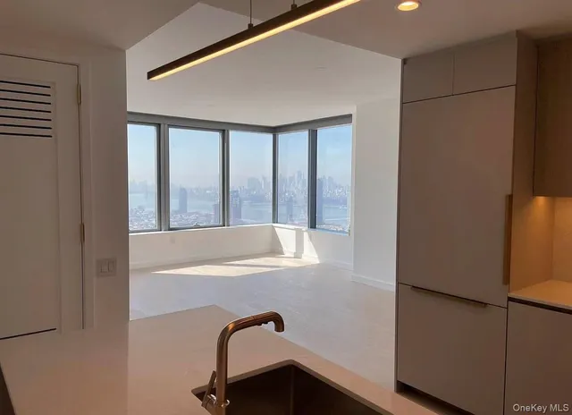 a view of bathroom with bathtub