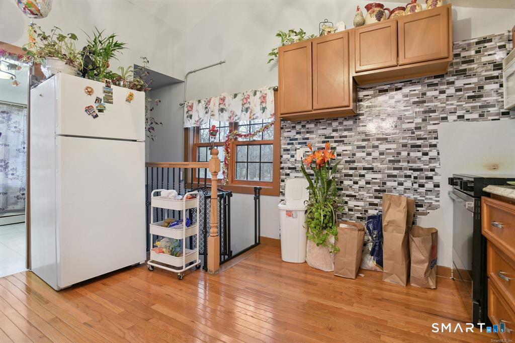 1780 Boston Post Road Old Saybrook, CT 06475 - Photo 5 of 27