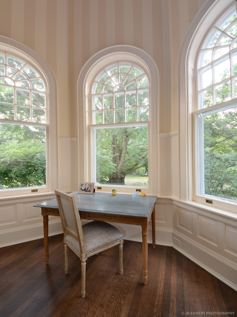 1035 North Sheridan Road Lake Forest, IL 60045 - Photo 23 of 47 a workspace with wooden floor and a window