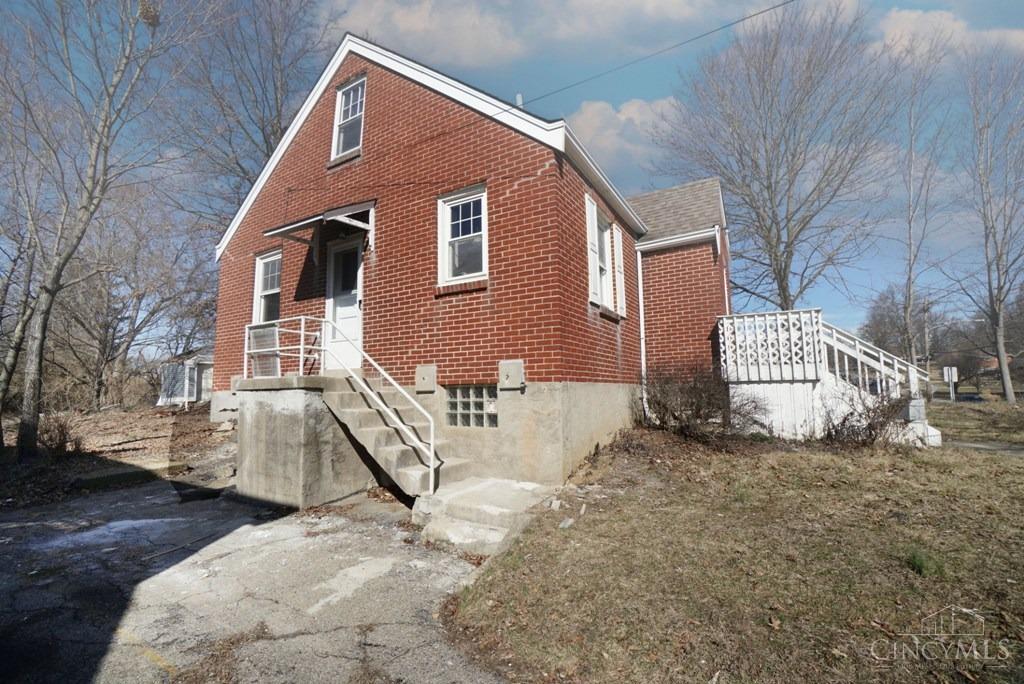 1021 Neeb Road Cincinnati, OH 45233 - Photo 25 of 26