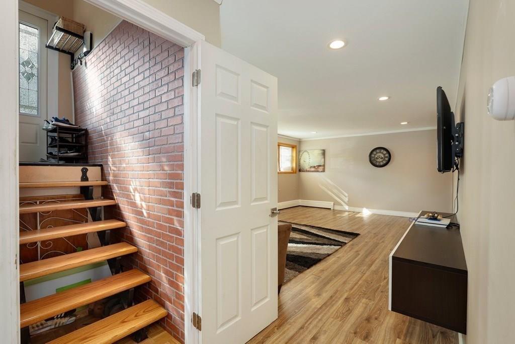 3 Lincoln Terrace Saugus, MA 01906 - Photo 18 of 34