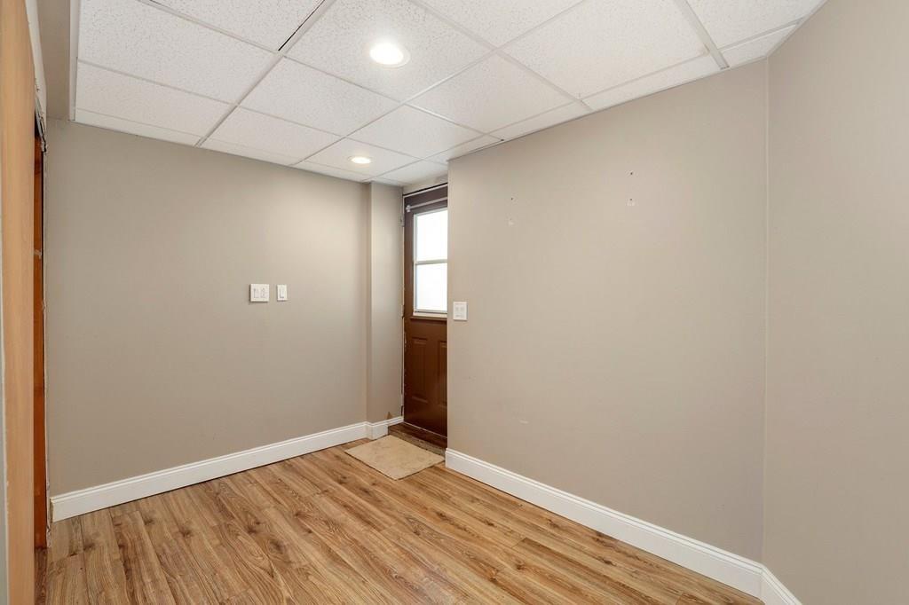 3 Lincoln Terrace Saugus, MA 01906 - Photo 29 of 34