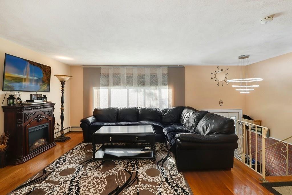 3 Lincoln Terrace Saugus, MA 01906 - Photo 3 of 34