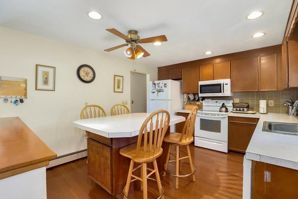 3 Lincoln Terrace Saugus, MA 01906 - Photo 9 of 34