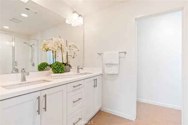 $1,580,000 | 747 Beacon, Irvine, CA 92618