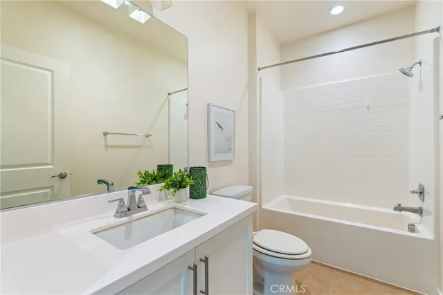 $1,580,000 | 747 Beacon, Irvine, CA 92618