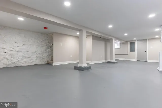 a view of empty room