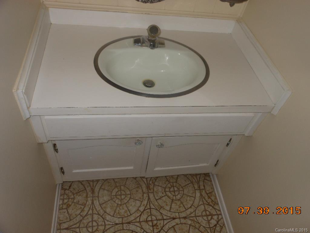 8080 Knights Bridge Road, Unit 8080 Charlotte, NC 28210 - Photo 2 of 23