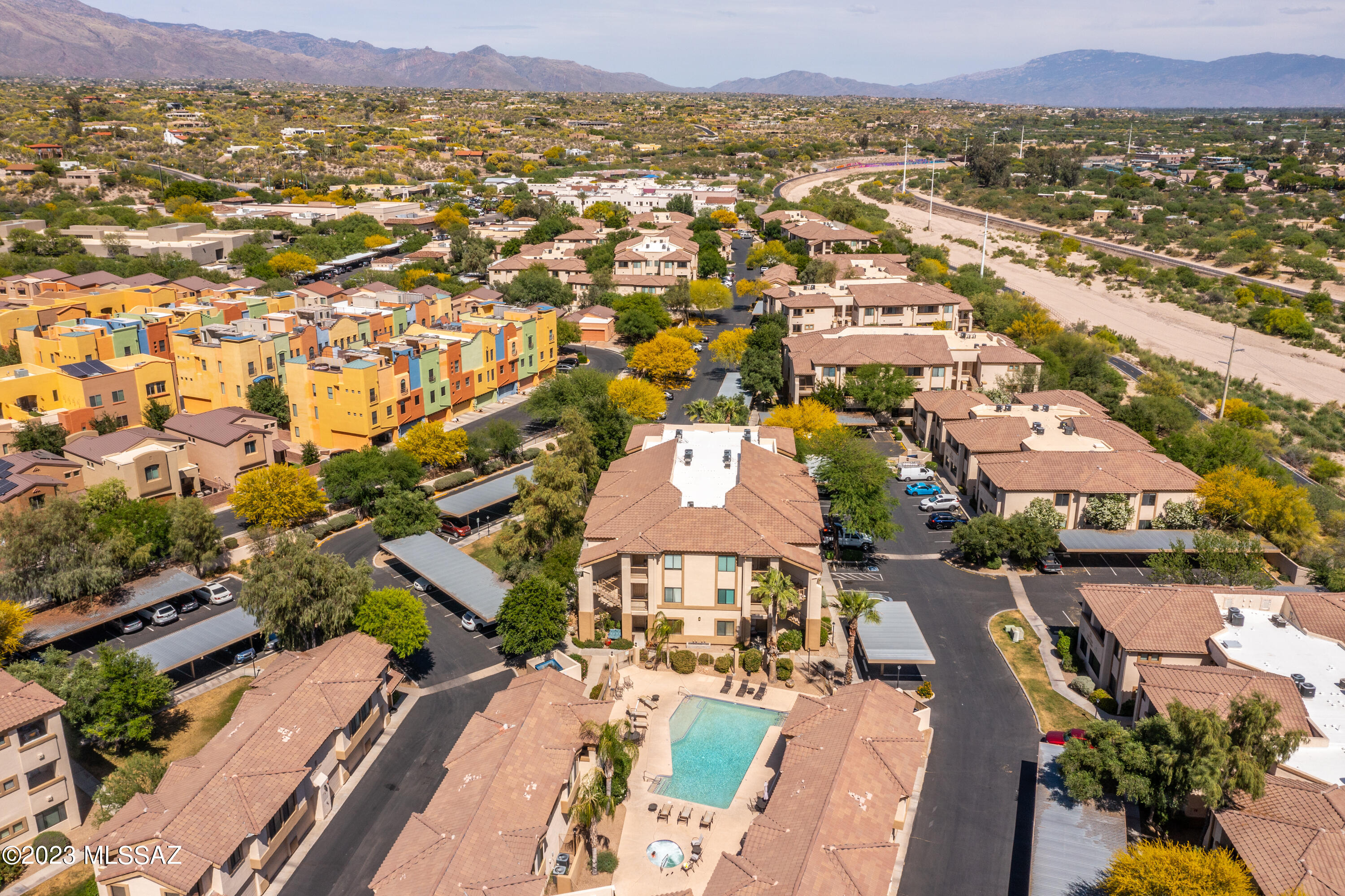 2550 East River Road, Unit 5302 Tucson, AZ 85718 - Photo 16 of 35