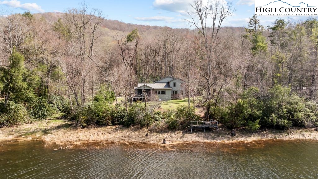 342 Ripshin Lake Road Roan Mountain, TN 37687 - Photo 7 of 50 Gallery Image 7