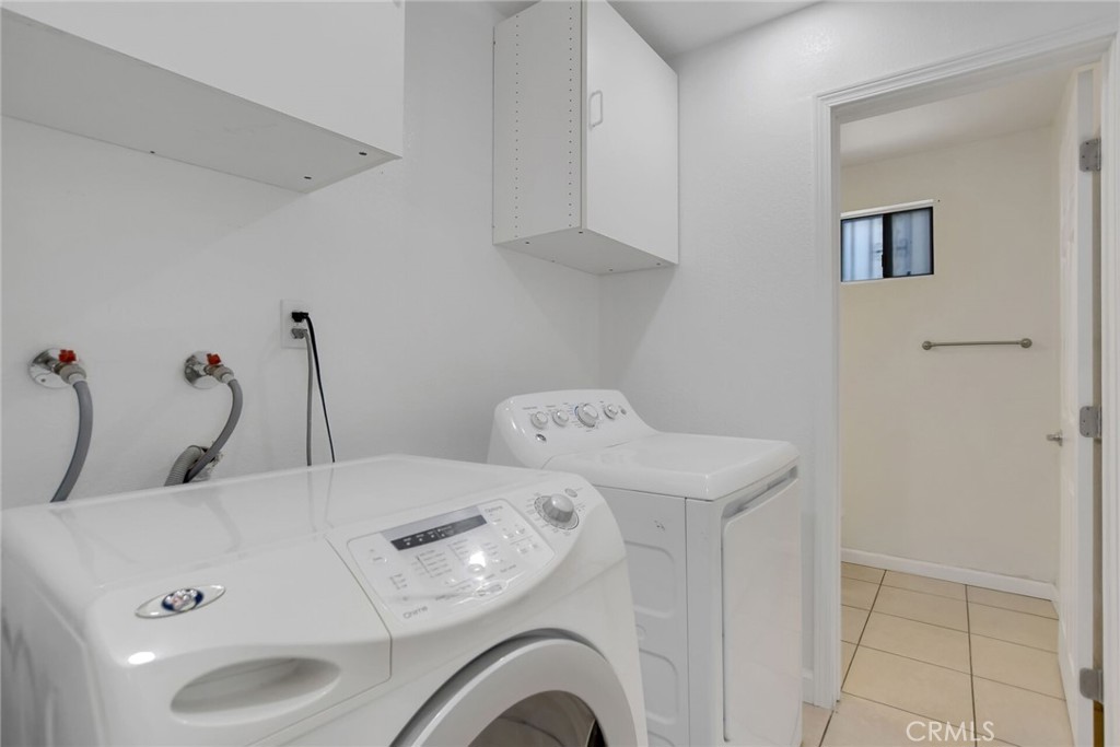 32 North 3rd Street, Unit E Alhambra, CA 91801 - Photo 15 of 25