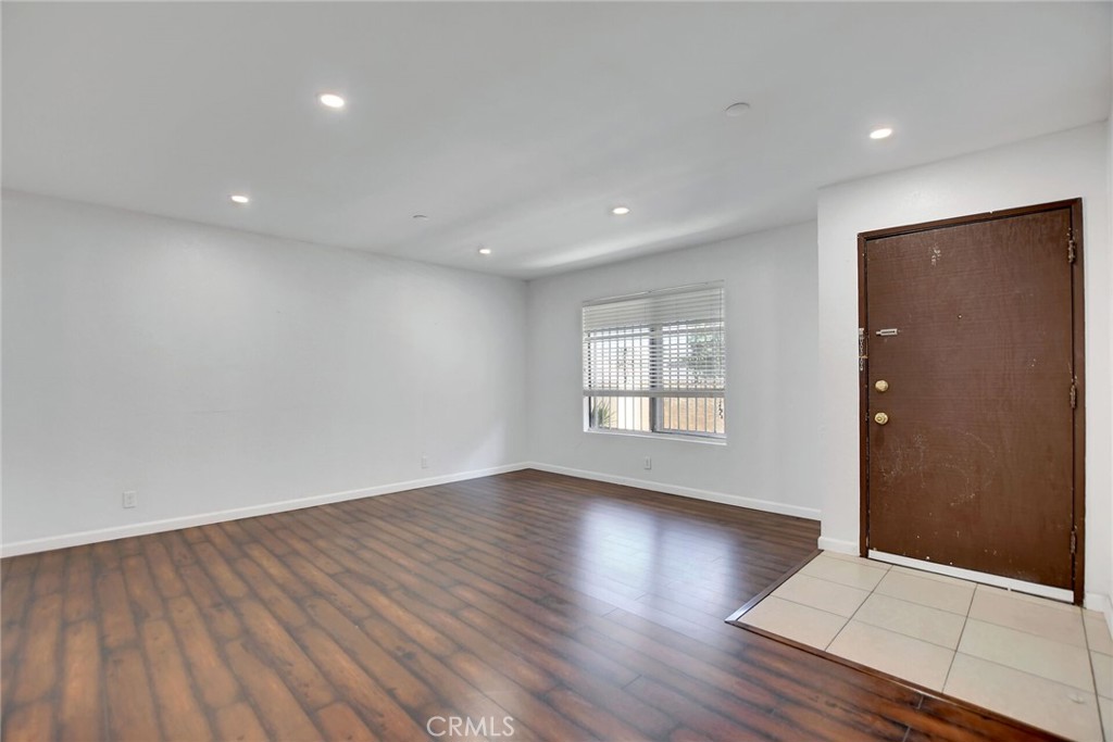 32 North 3rd Street, Unit E Alhambra, CA 91801 - Photo 4 of 25