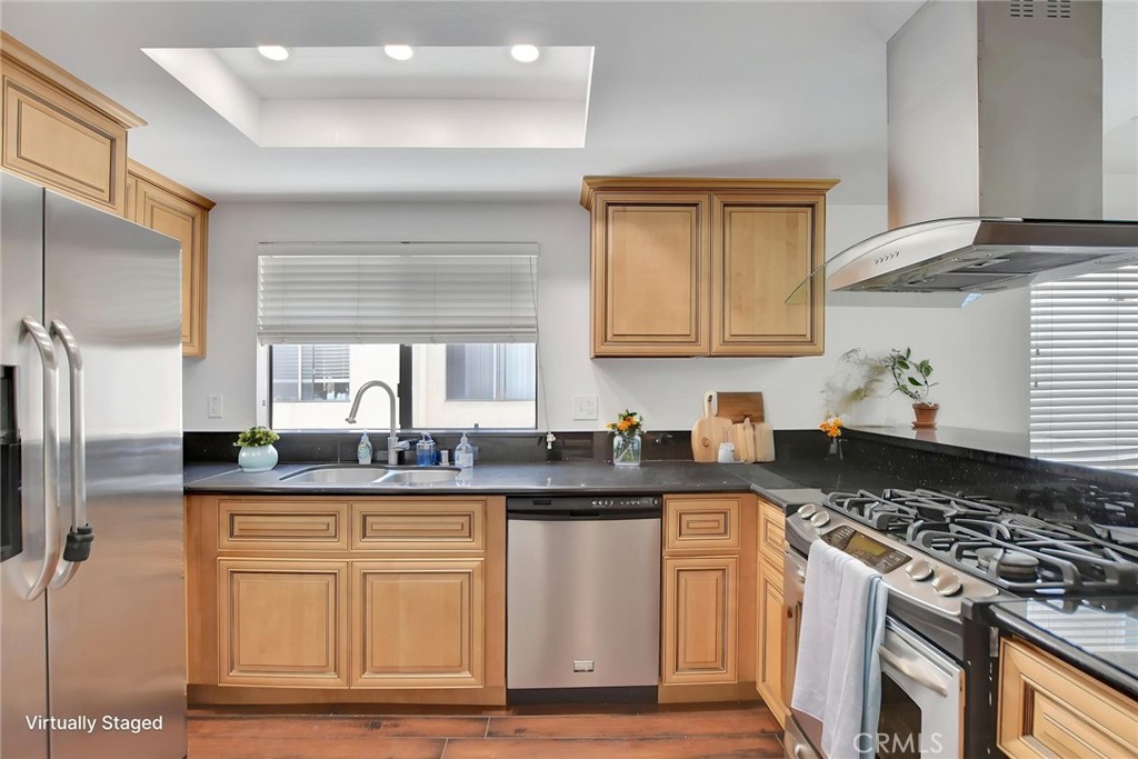 32 North 3rd Street, Unit E Alhambra, CA 91801 - Photo 6 of 25