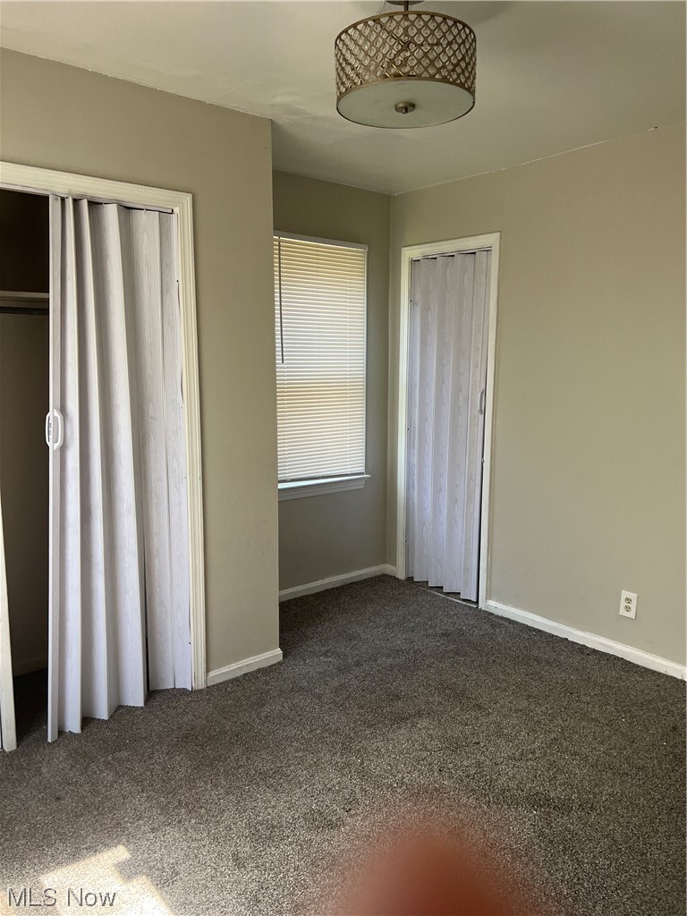 2047 North Green Road Cleveland, OH 44121 - Photo 19 of 21 Master bedroom
