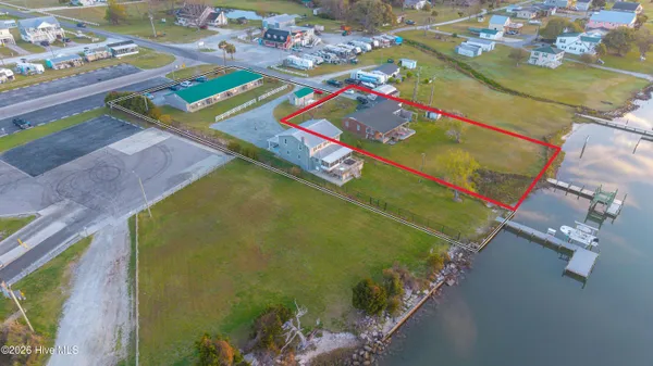 $899,000 | 258 Shell Rock Landing Road, Hubert, NC 28539