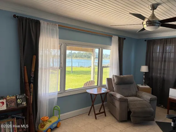 $899,000 | 258 Shell Rock Landing Road, Hubert, NC 28539