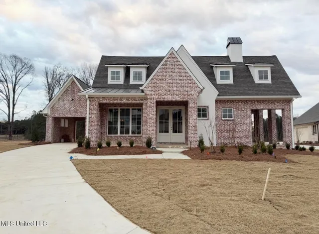 $899,900 | 624 Big Vly Loop, Flowood, MS 39232