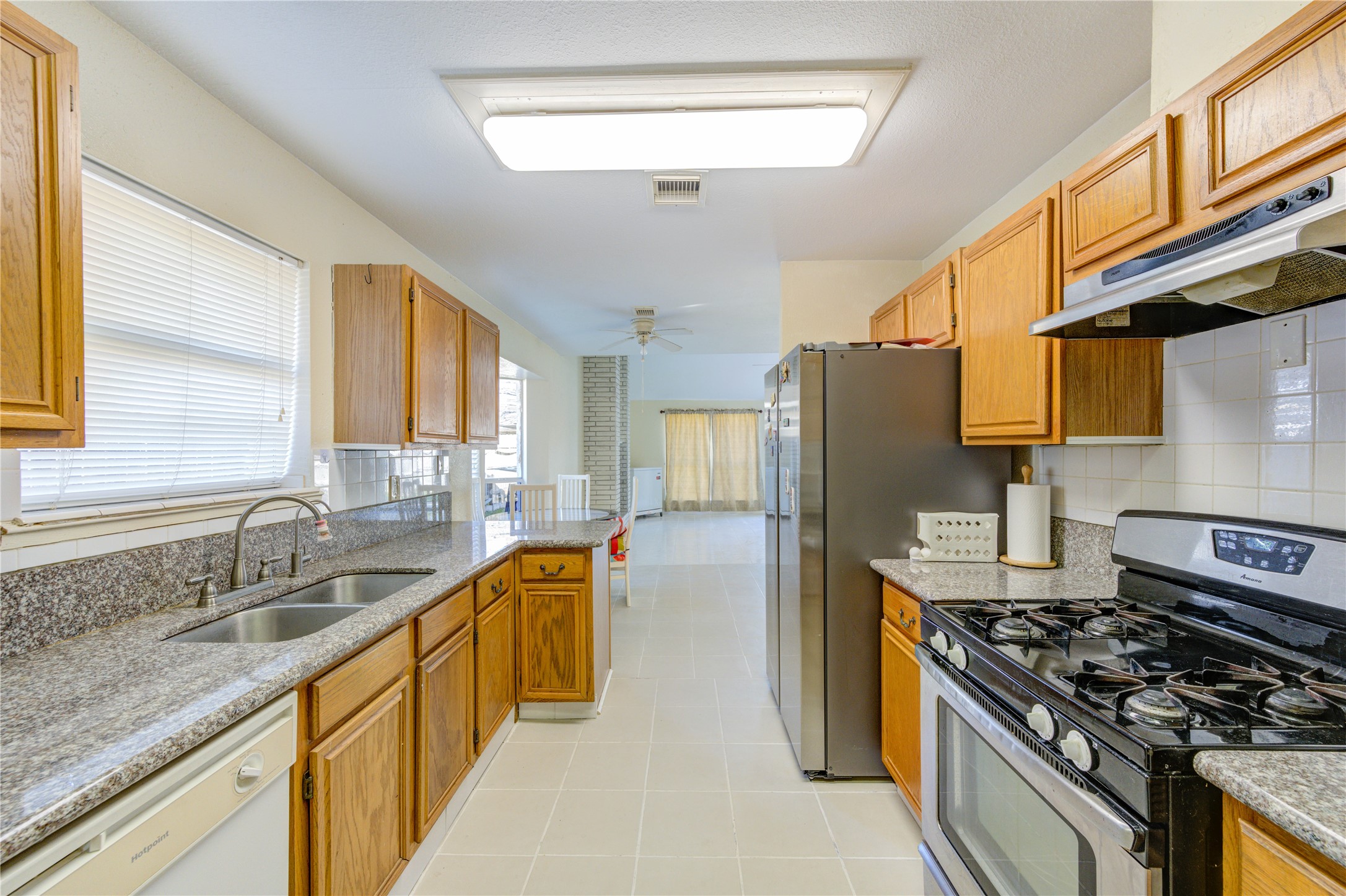 6615 Addicks Clodine Road Houston, TX 77083 - Photo 11 of 25