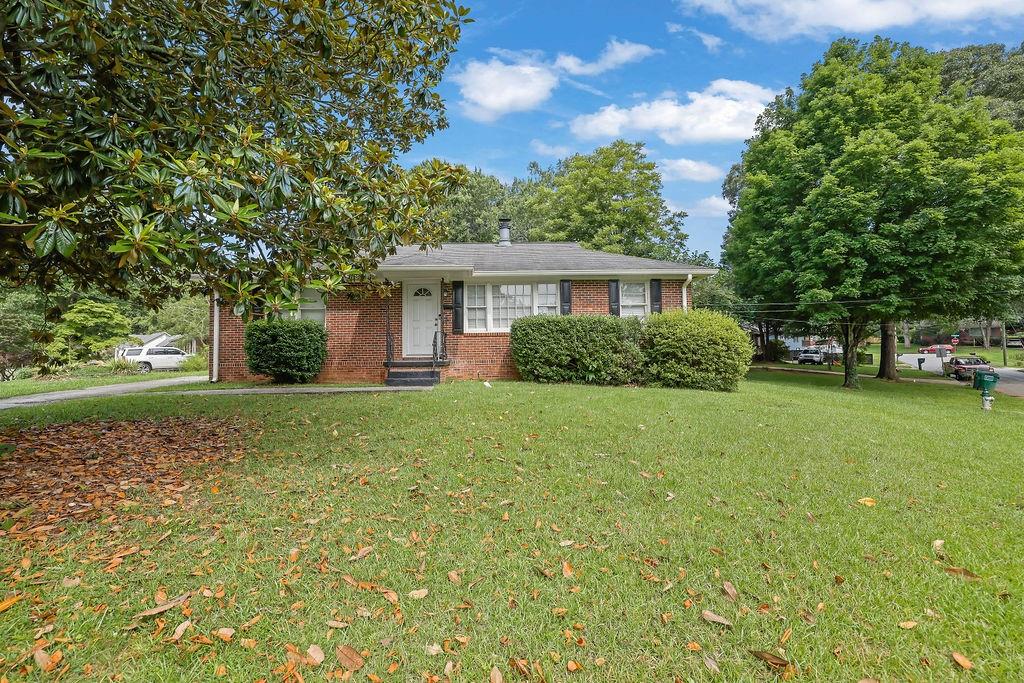 571 Benmac Road Southeast Smyrna, GA 30080 - Photo 1 of 37