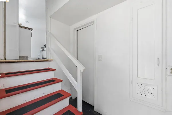 a view of entryway