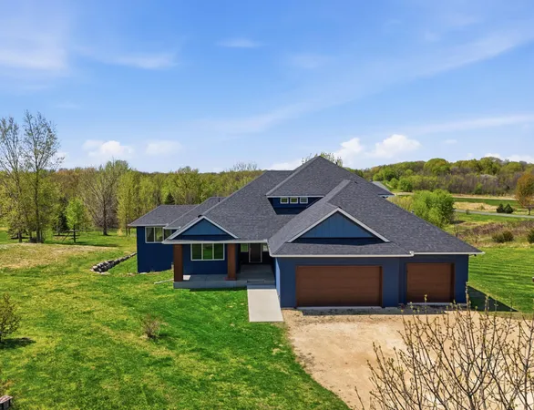 $1,275,000 | 5737 Raven Point Road, Prior Lake, MN 55372
