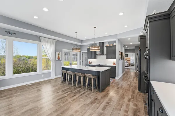 $1,275,000 | 5737 Raven Point Road, Prior Lake, MN 55372