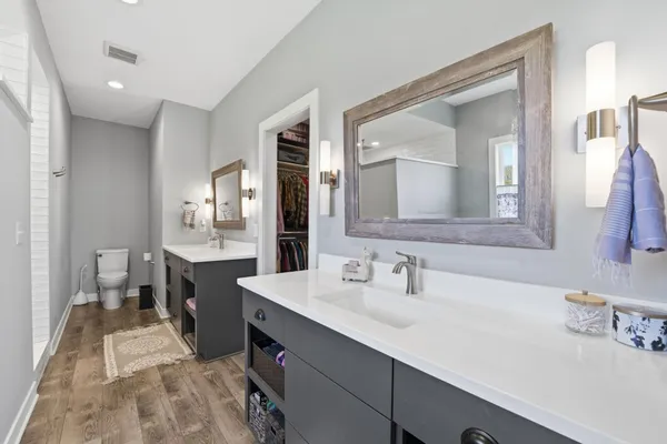 $1,275,000 | 5737 Raven Point Road, Prior Lake, MN 55372