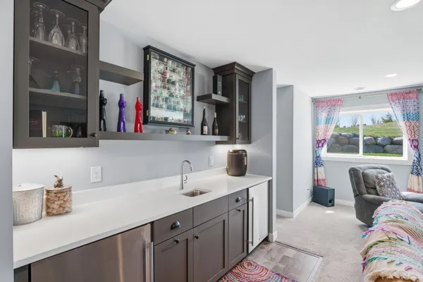 $1,275,000 | 5737 Raven Point Road, Prior Lake, MN 55372