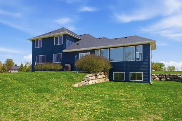 $1,275,000 | 5737 Raven Point Road, Prior Lake, MN 55372