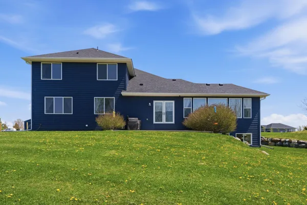 $1,275,000 | 5737 Raven Point Road, Prior Lake, MN 55372