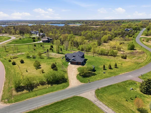 $1,275,000 | 5737 Raven Point Road, Prior Lake, MN 55372