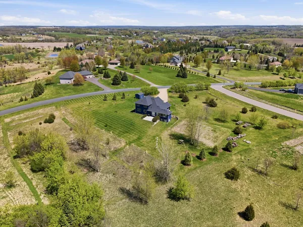 $1,275,000 | 5737 Raven Point Road, Prior Lake, MN 55372