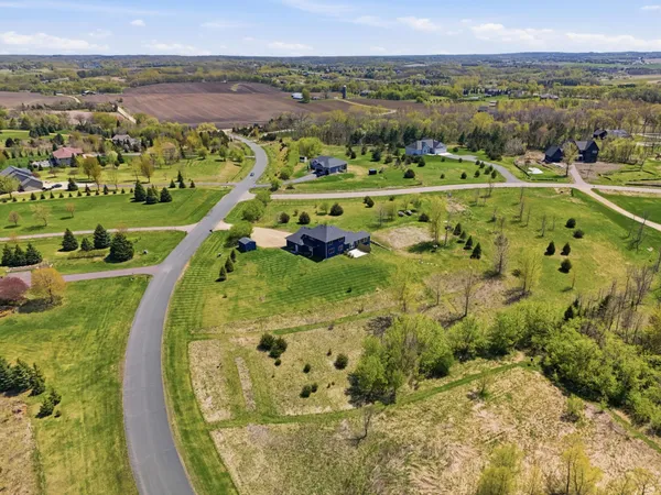 $1,275,000 | 5737 Raven Point Road, Prior Lake, MN 55372