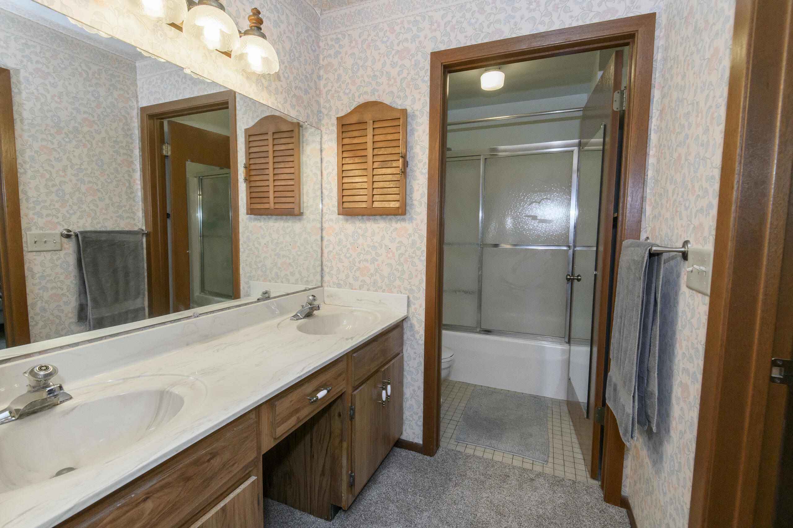 2906 Old Mill Drive, Unit A3 Racine, WI 53404 - Photo 18 of 37 Shared En Suite Bathroom